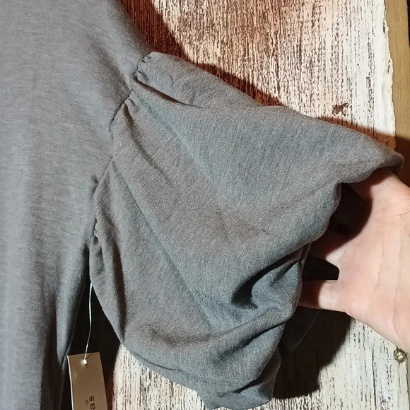 NEW Francesca's Alya shirt dress gray drop shoulder bell sleeves NWT small - Picture 2 of 8